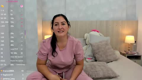 Snapshot of mia_aristizabal chatting on 09/11/25, 05:02 Mia Aristizabal online show from 09/11/25, 05:02