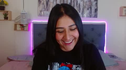 M I A  A Y R A online show from 10/04/25, 03:10