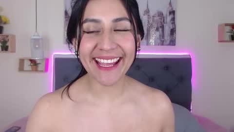 M I A  A Y R A online show from 11/06/25, 04:08