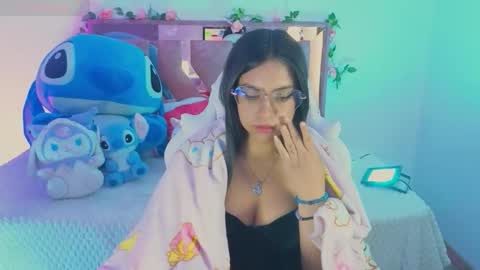 mia_bnnyy online show from 09/30/25, 08:58