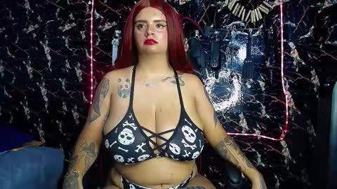 Snapshot of mia_boobs_19 chatting on 10/31/25, 02:01 mia Independent model Thanks to everyone for your support online show from 10/31/25, 02:01