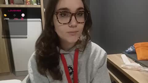 Snapshot of mia_boone chatting on 01/27/25, 07:03 mia_boone online show from 01/27/25, 07:03