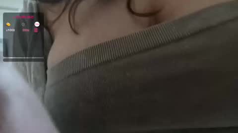 Snapshot of mia_boone chatting on 02/22/25, 11:13 mia_boone online show from 02/22/25, 11:13