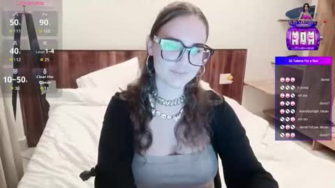 Snapshot of mia_boone chatting on 10/01/25, 03:45 mia_boone online show from 10/01/25, 03:45