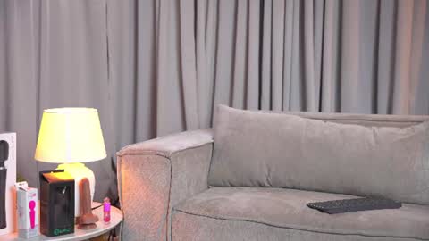Snapshot of mia_buny_ chatting on 06/11/26, 12:25 mia_buny_ online show from 06/11/26, 12:25