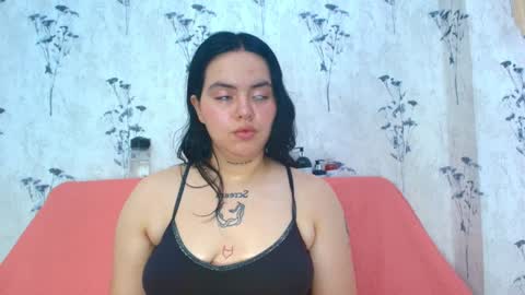 Mia  online show from 02/08/25, 12:06