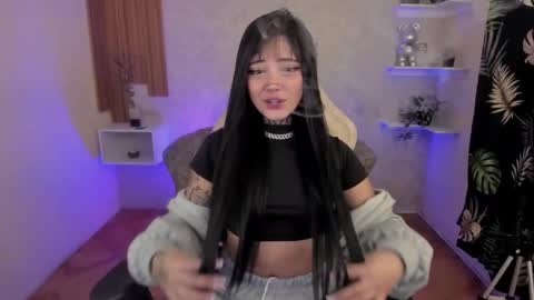 Mia online show from 12/06/24, 06:59
