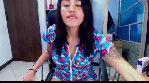 mia_charlothe online show from 01/08/25, 06:41