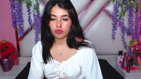 mia_charlothe online show from 01/11/25, 07:06