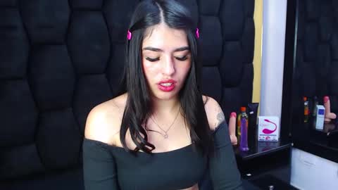 mia_charlothe online show from 02/01/25, 07:05