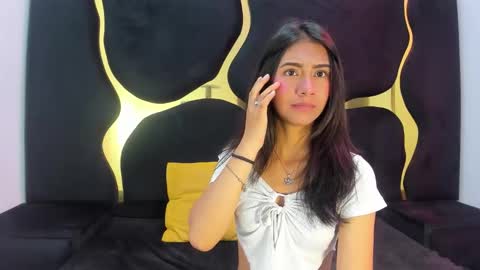 mia_clark18 online show from 11/08/25, 04:18