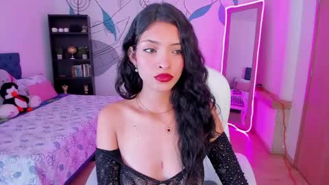Mia online show from 05/13/26, 08:38