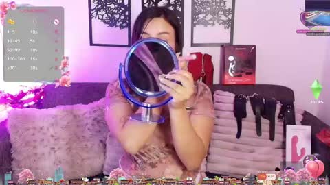 Snapshot of mia_collins_21 chatting on 05/22/26, 08:47 Mia online show from 05/22/26, 08:47