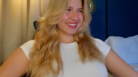 M I A  online show from 07/16/26, 07:20
