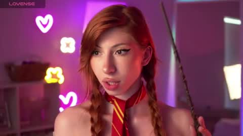 Hi I am Mia online show from 07/07/26, 08:07