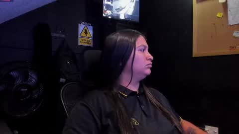 Snapshot of mia_daniela_ chatting on 09/25/25, 11:08 Mia daniela online show from 09/25/25, 11:08