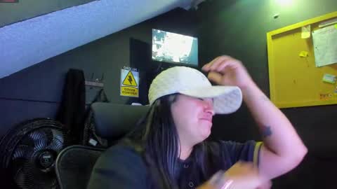 Snapshot of mia_daniela_ chatting on 09/30/25, 03:00 Mia daniela online show from 09/30/25, 03:00