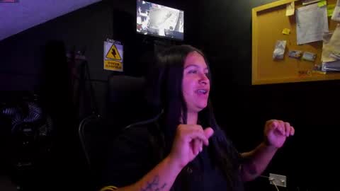 Snapshot of mia_daniela_ chatting on 10/02/25, 02:29 Mia daniela online show from 10/02/25, 02:29