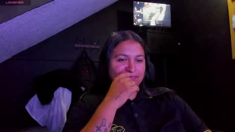 Snapshot of mia_daniela_ chatting on 10/13/25, 11:27 Mia daniela online show from 10/13/25, 11:27