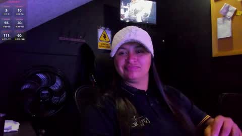 Snapshot of mia_daniela_ chatting on 10/21/25, 02:45 Mia daniela online show from 10/21/25, 02:45