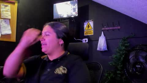 Snapshot of mia_daniela_ chatting on 11/05/25, 05:07 Mia daniela online show from 11/05/25, 05:07