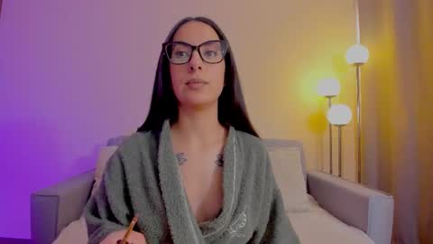 Snapshot of mia_daniellshot chatting on 02/04/26, 05:08 Sarah Luna online show from 02/04/26, 05:08