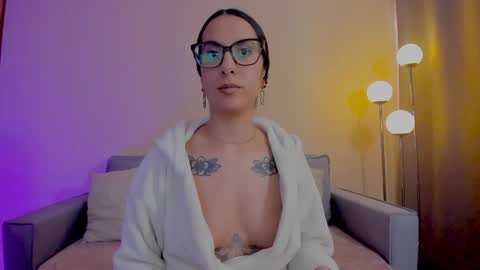 Snapshot of mia_daniellshot chatting on 02/17/26, 06:47 Sarah Luna online show from 02/17/26, 06:47