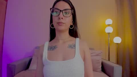 Snapshot of mia_daniellshot chatting on 03/08/26, 05:28 Sarah Luna online show from 03/08/26, 05:28