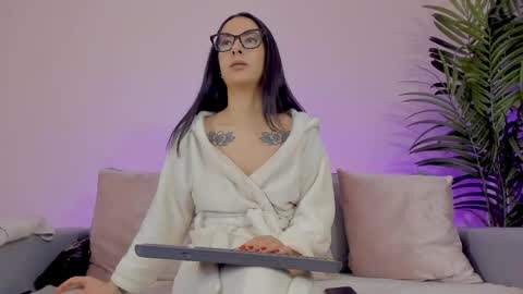 Snapshot of mia_daniellshot chatting on 05/18/26, 12:22 Sarah Luna online show from 05/18/26, 12:22