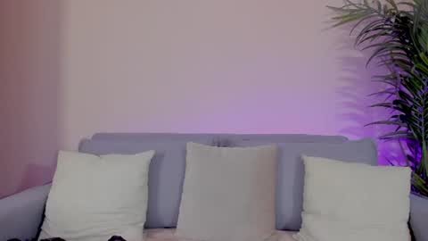 Snapshot of mia_daniellshot chatting on 06/13/26, 12:36 Sarah Luna online show from 06/13/26, 12:36