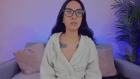 Sarah Luna online show from 07/03/26, 12:11