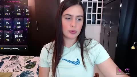 Snapshot of mia_danielsx chatting on 02/20/25, 02:40 Mia online show from 02/20/25, 02:40