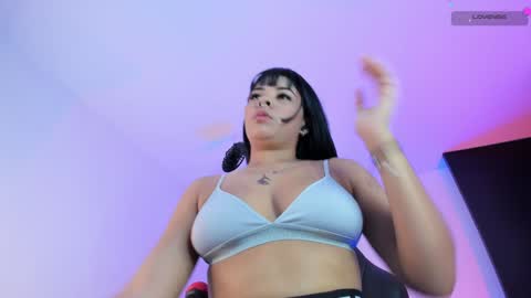 Mia online show from 02/01/25, 12:51