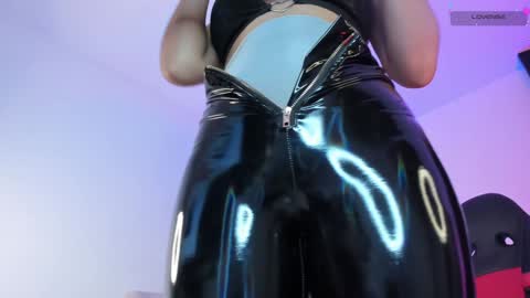 Mia online show from 02/02/25, 10:28