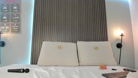 Snapshot of mia_dollce chatting on 11/22/25, 11:31 Mia Dollce online show from 11/22/25, 11:31