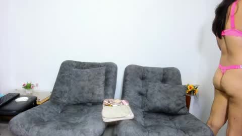 Snapshot of mia_eduard69 chatting on 04/01/26, 10:16 mia_eduard69 online show from 04/01/26, 10:16