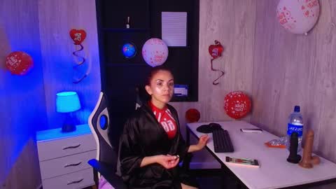 mia_esposito2 online show from 09/23/25, 03:09