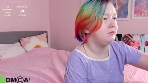 Mia online show from 11/28/25, 02:47