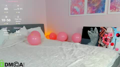 Mia online show from 12/03/25, 03:03