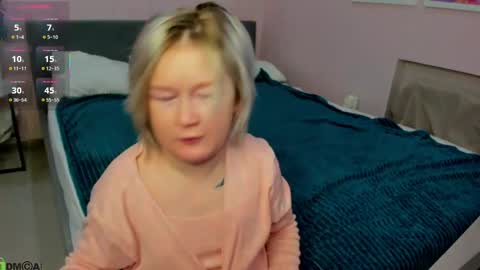 Mia online show from 06/04/26, 03:01