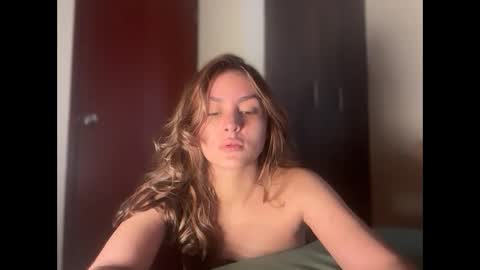 mia_ferrer777 online show from 03/01/26, 04:31