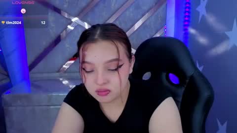 Mia online show from 07/28/26, 04:39