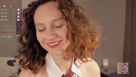 Mia  online show from 09/15/25, 09:42