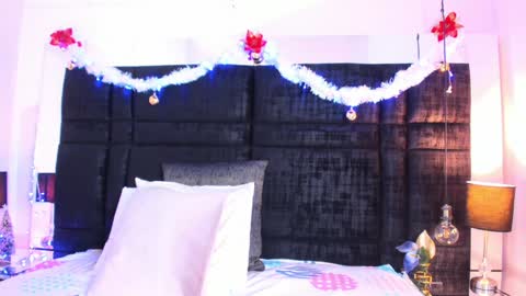 Snapshot of mia_garcia2 chatting on 12/10/24, 09:00 MIA online show from 12/10/24, 09:00