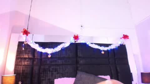 Snapshot of mia_garcia2 chatting on 12/17/24, 08:54 MIA online show from 12/17/24, 08:54