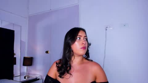 Snapshot of mia_garcia2 chatting on 01/31/25, 08:54 MIA online show from 01/31/25, 08:54
