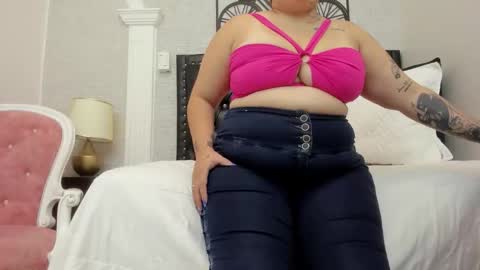 Snapshot of mia_ginger_bbw chatting on 05/16/26, 08:18 mia online show from 05/16/26, 08:18