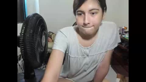 Snapshot of mia_goth766259 chatting on 11/25/25, 07:14 izzy online show from 11/25/25, 07:14