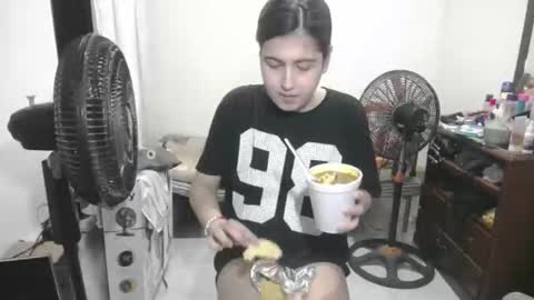 Snapshot of mia_goth766259 chatting on 12/02/25, 02:50 izzy online show from 12/02/25, 02:50