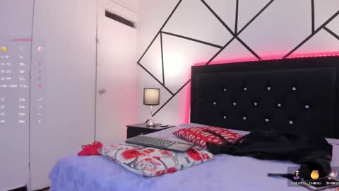 mia_greco_ online show from 02/14/25, 06:56